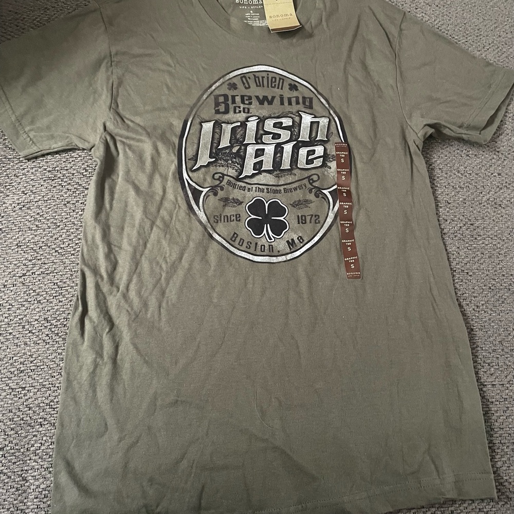 NWT Men’s St. Patrick’s Day Shirt